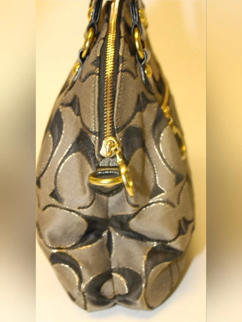 Coach RARE VINTAGE Signature Convertible Bag Gold Hardware amazing Condition